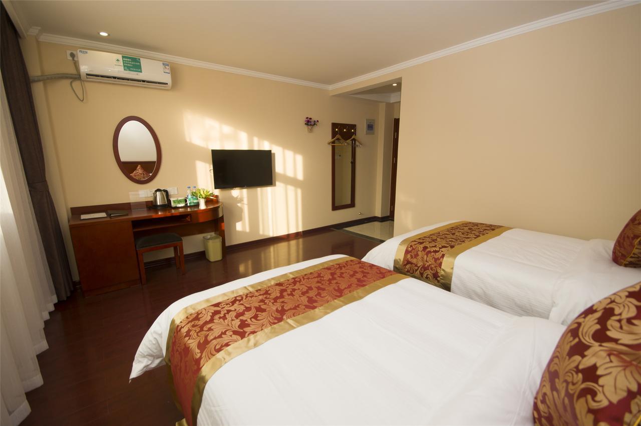 Greentree Inn Xinjiang Fukang Fukang Business Hotel Changji Bagian luar foto