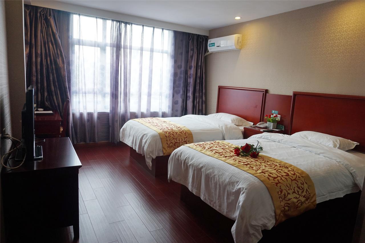 Greentree Inn Xinjiang Fukang Fukang Business Hotel Changji Bagian luar foto